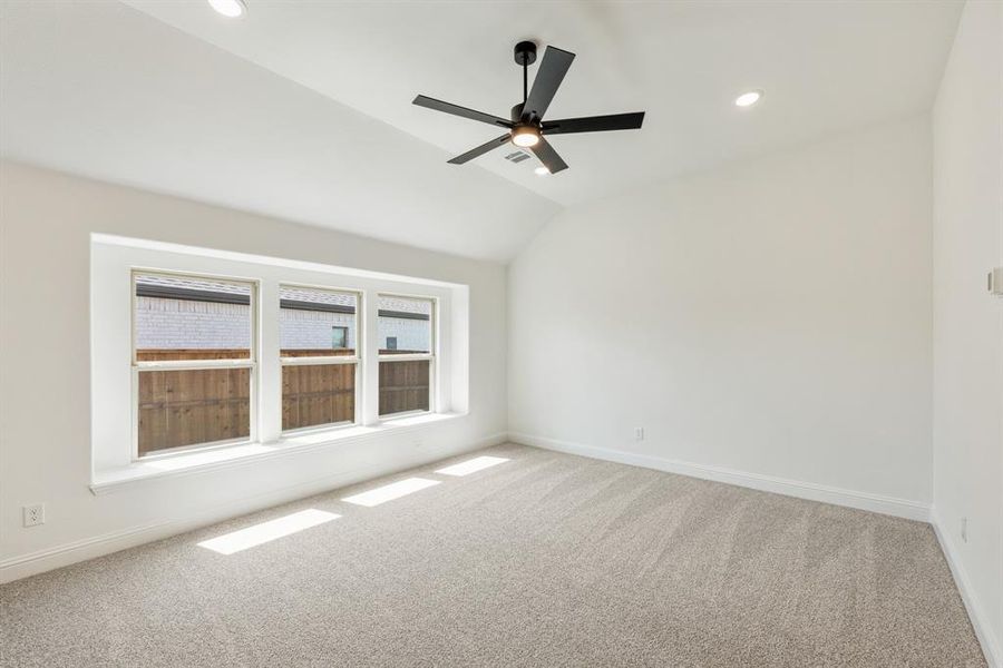 Spacious, unfurnished interior of a new home in Willow Wood Classic 50, McKinney (Image 31). Spacious, unfurnished interior of a new home in Willow Wood Classic 50, McKinney (Image 31).