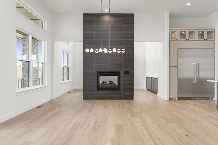 1727 Abundance - Living Area