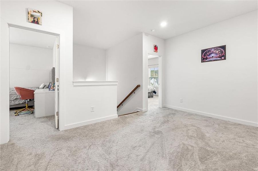 Spacious, unfurnished interior of a new home in Fireside Farms, Gainesville (Image 25).