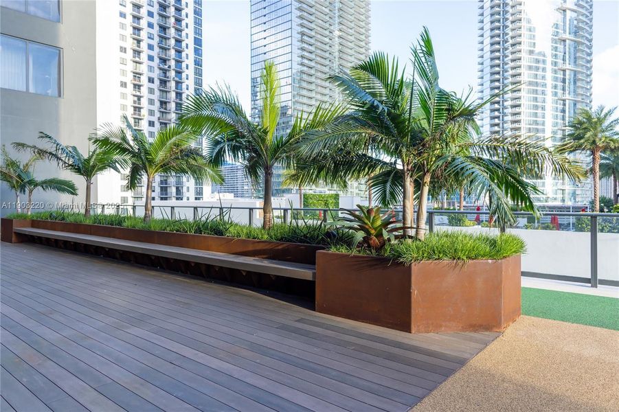 Community amenities in , Miami (Image 77).