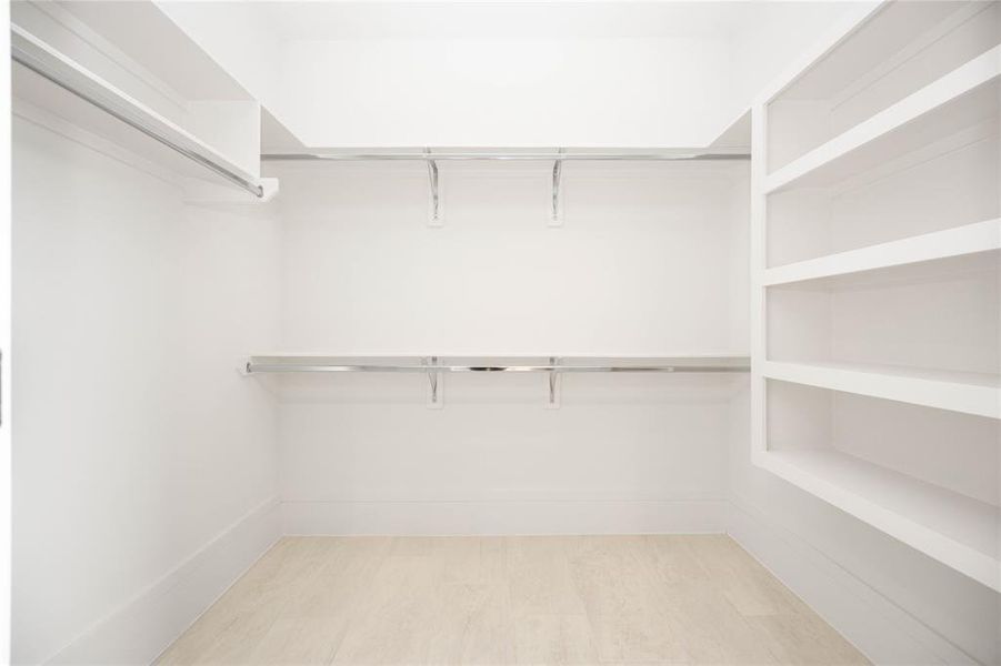 4th Bedroom Ensuite Walk In Closet