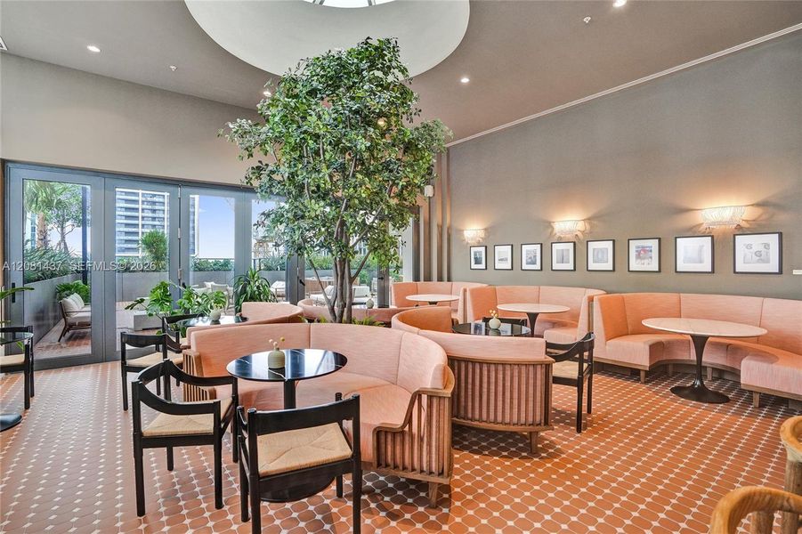Community amenities in , Miami (Image 27).