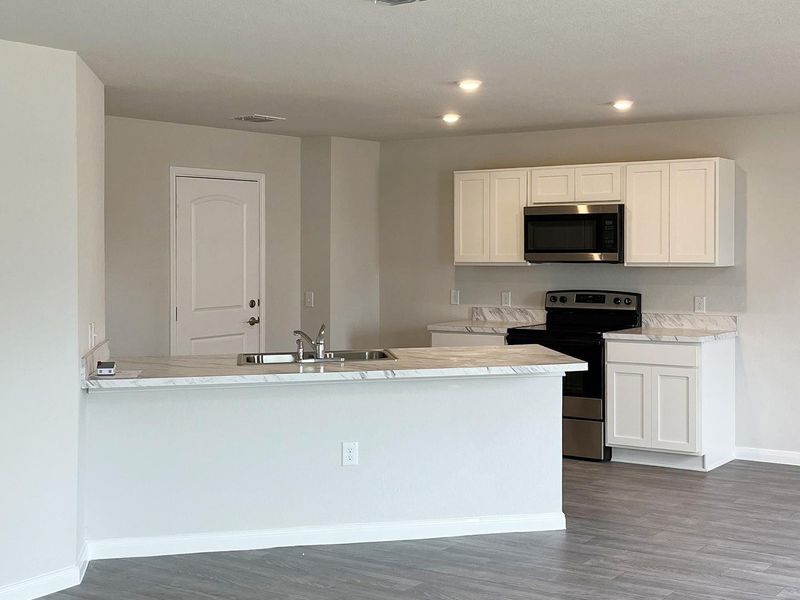Furnished interior view inside a new home in Santa Fe, Cleveland (Image 13).