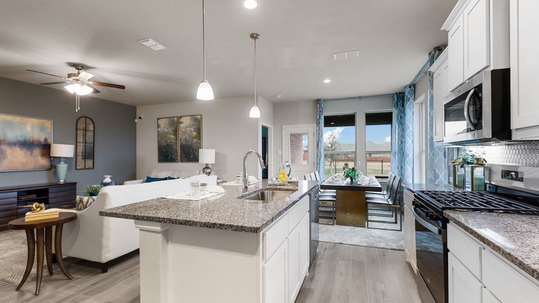 Furnished interior view inside a new home in Legado, Cleburne (Image 9).