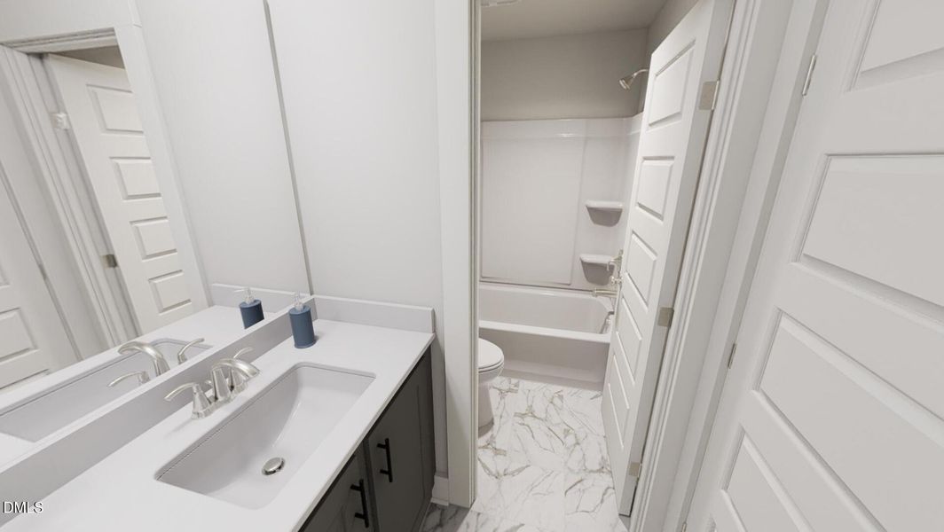 Secondary Bath with the Yin & Yang Inter