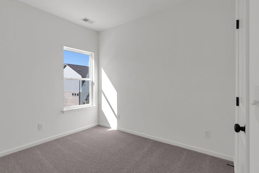 Spacious, unfurnished interior of a new home in Sweetbriar Place, Lebanon (Image 22).