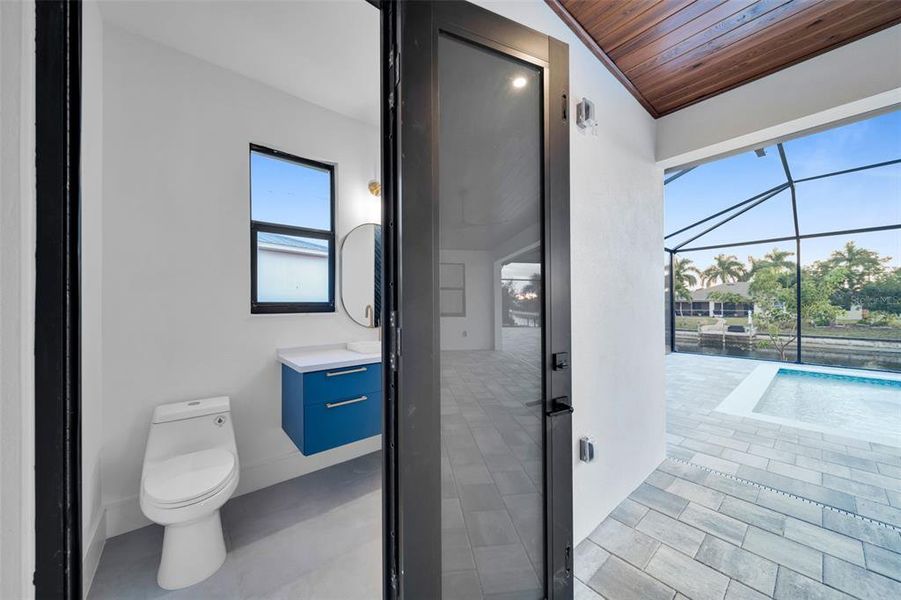 Exterior details and patio area of a home in , Cape Coral (Image 4).