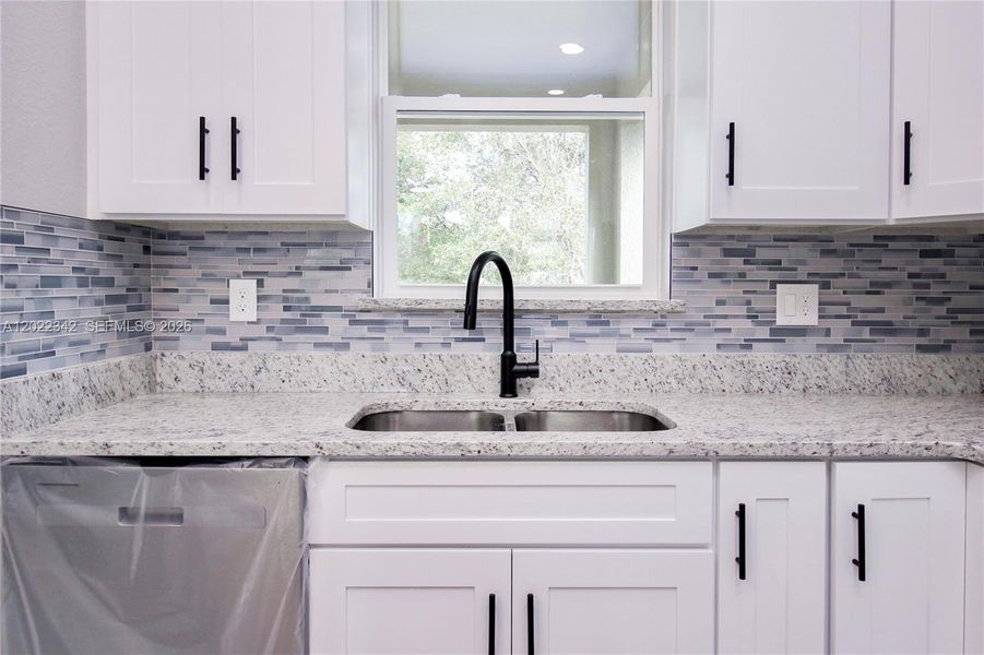 Close-up of interior finishes inside a home in , Sebring (Image 13).