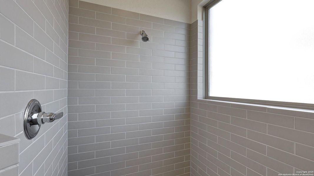 Image 31 of a home in Ladera 40'.