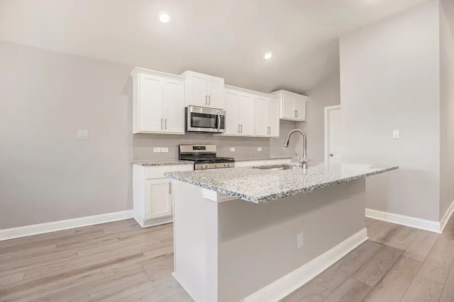 Furnished interior view inside a new home in Lago Mar, Texas City (Image 4).