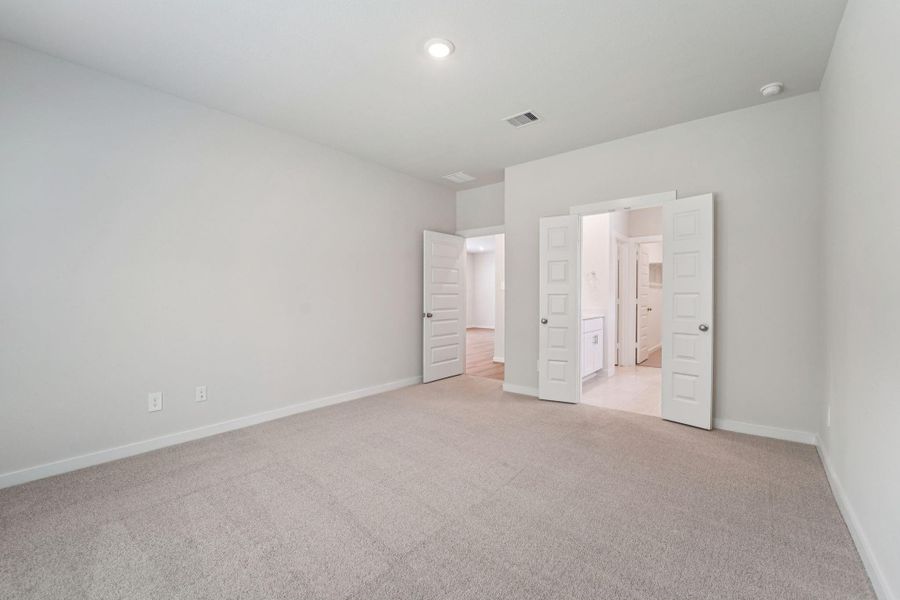 Spacious, unfurnished interior of a new home in Landing Meadows - Traditional Series, New Caney (Image 46). Spacious, unfurnished interior of a new home in Landing Meadows - Traditional Series, New Caney (Image 46).