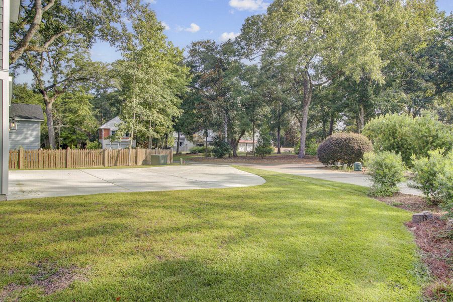 Natural landscape and outdoor views near  in Summerville (Image 34).