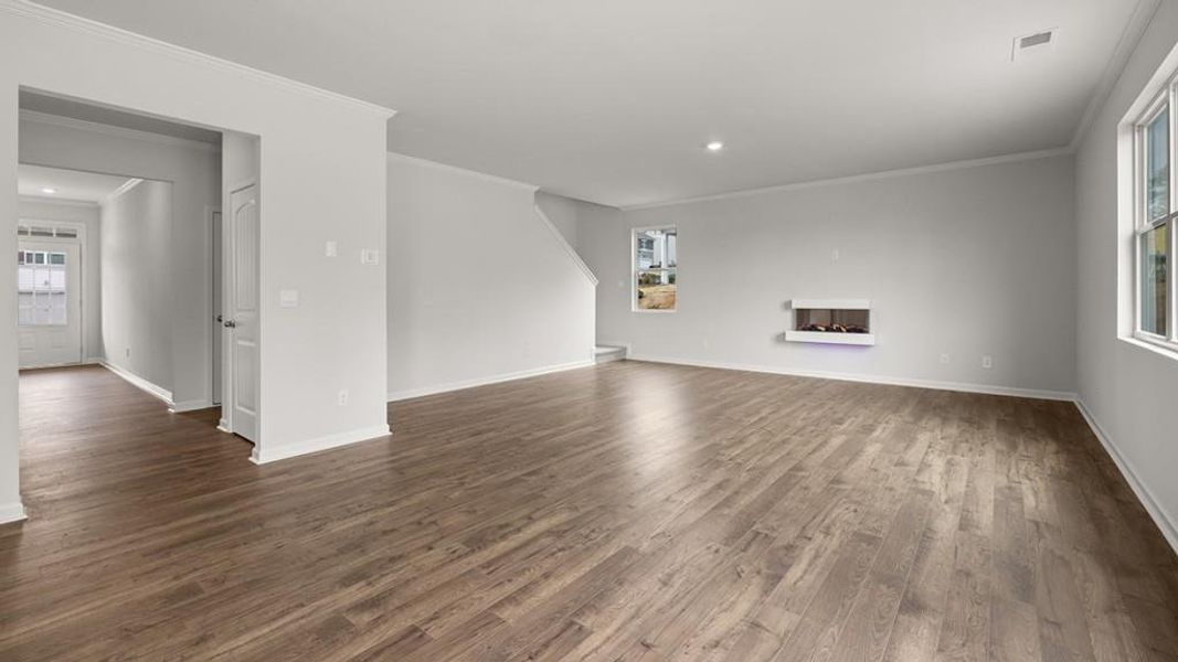 Spacious, unfurnished interior of a new home in Sheffield Highlands, Dallas (Image 29).