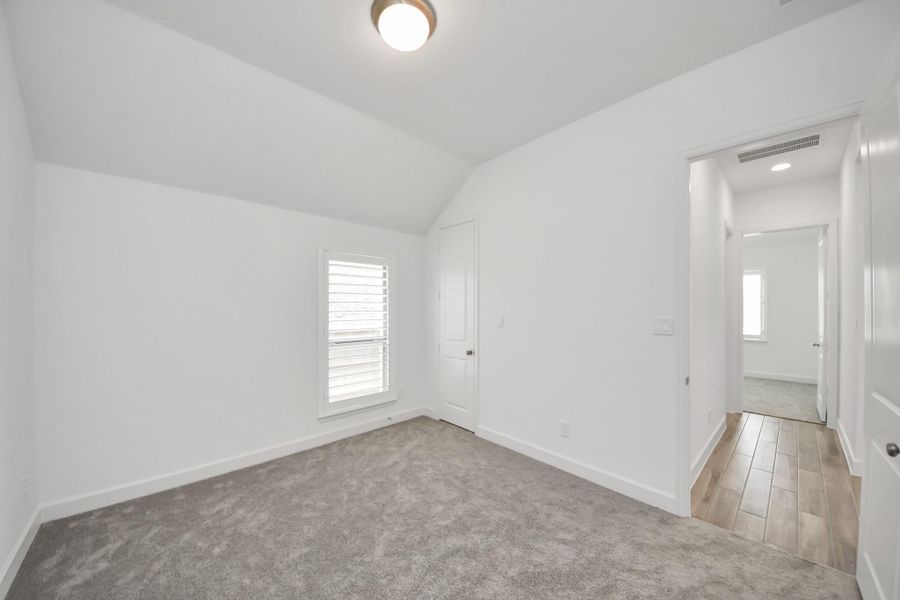 Spacious, unfurnished interior of a new home in Valencia, Manvel (Image 21). Spacious, unfurnished interior of a new home in Valencia, Manvel (Image 21).