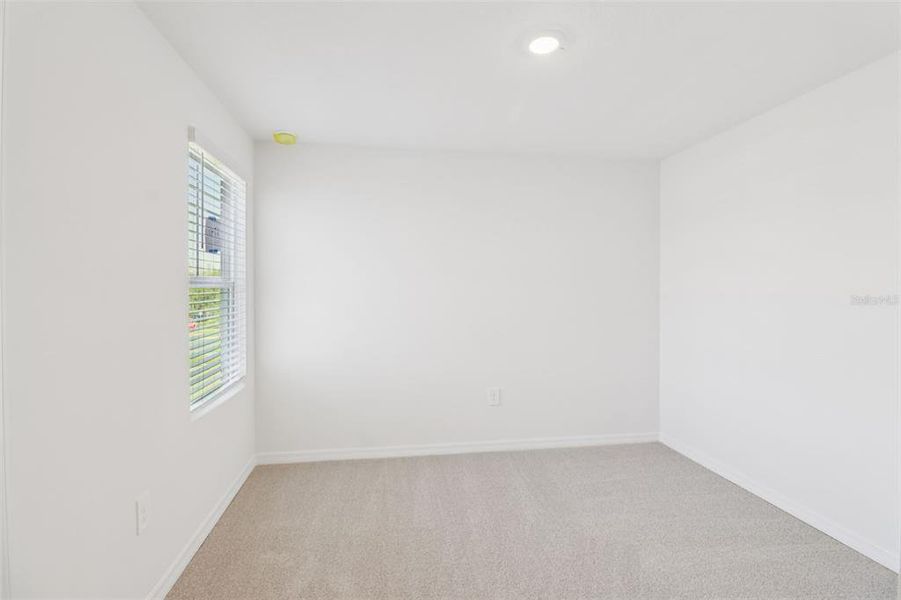 Spacious, unfurnished interior of a new home in The Reserve at Hammock Oaks Townes, Lady Lake (Image 24). Spacious, unfurnished interior of a new home in The Reserve at Hammock Oaks Townes, Lady Lake (Image 24).