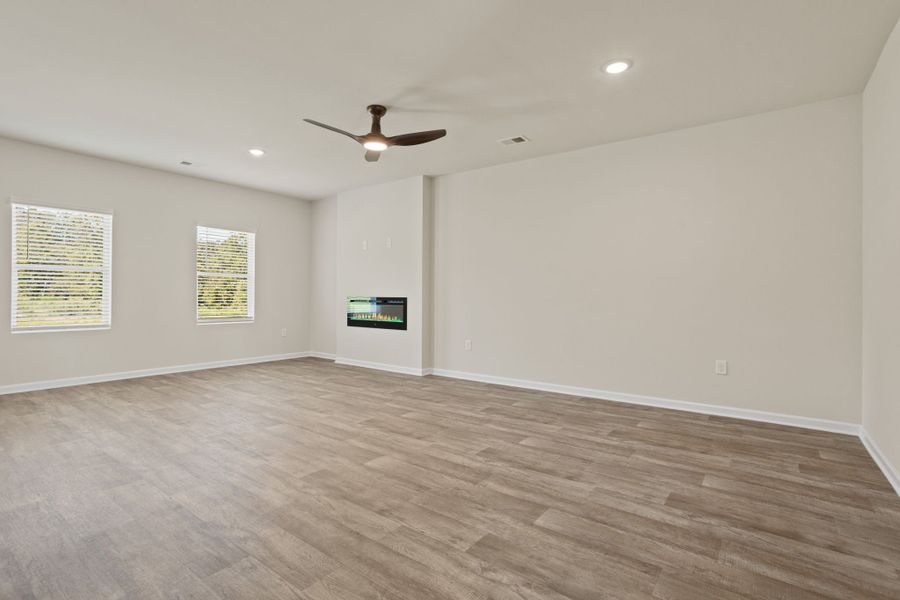 4br New Home in Woodruff, SC.  - Slide 8