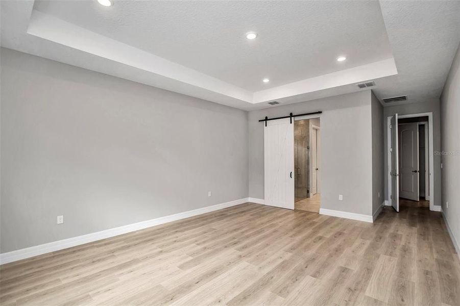 Spacious, unfurnished interior of a new home in , Beverly Hills (Image 35). Spacious, unfurnished interior of a new home in , Beverly Hills (Image 35).