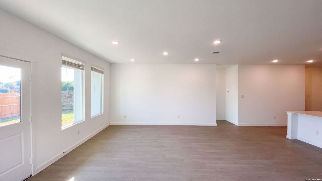 Spacious, unfurnished interior of a new home in Waterwheel, San Antonio (Image 32).