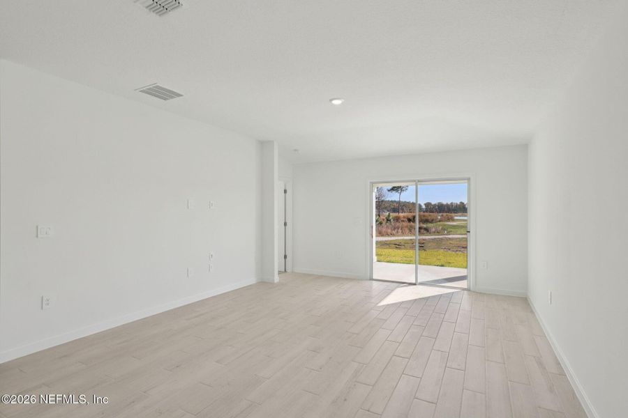 Spacious, unfurnished interior of a new home in Cypress Meadows - Signature Series, Jacksonville (Image 14).
