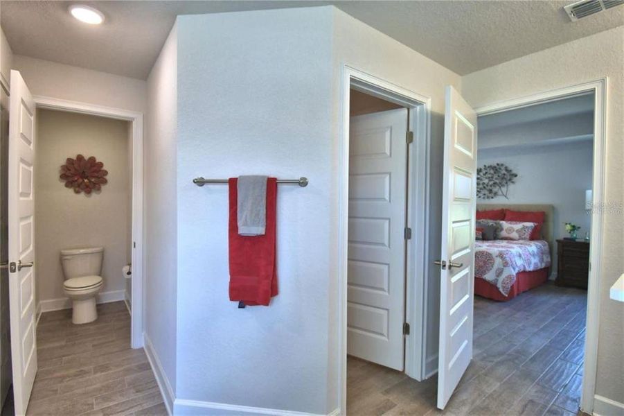 Similar home with same floor plan. Virtually staged; options and colors may vary.