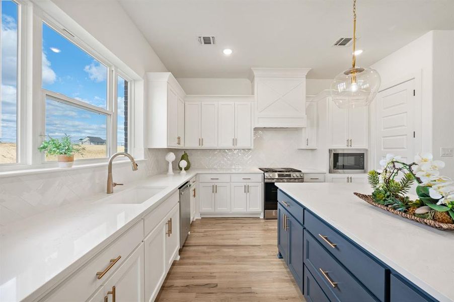 Furnished interior view inside a new home in Rocky Top Ranch, Reno (Image 6).