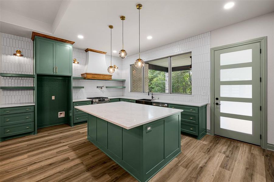 Furnished interior view inside a new home in , Granbury (Image 12).