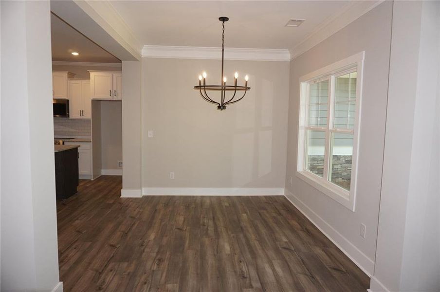 Spacious, unfurnished interior of a new home in , Dallas (Image 11).