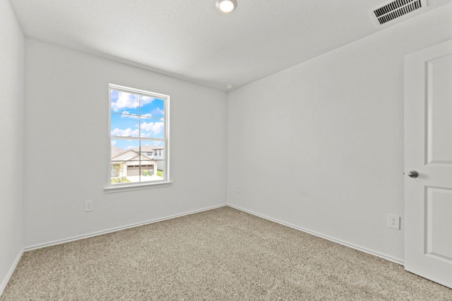 Spacious, unfurnished interior of a new home in Palomino, Manor (Image 33).