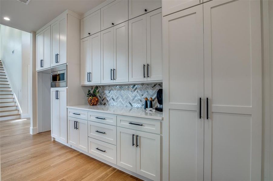 Furnished interior view inside a new home in , Richardson (Image 8).