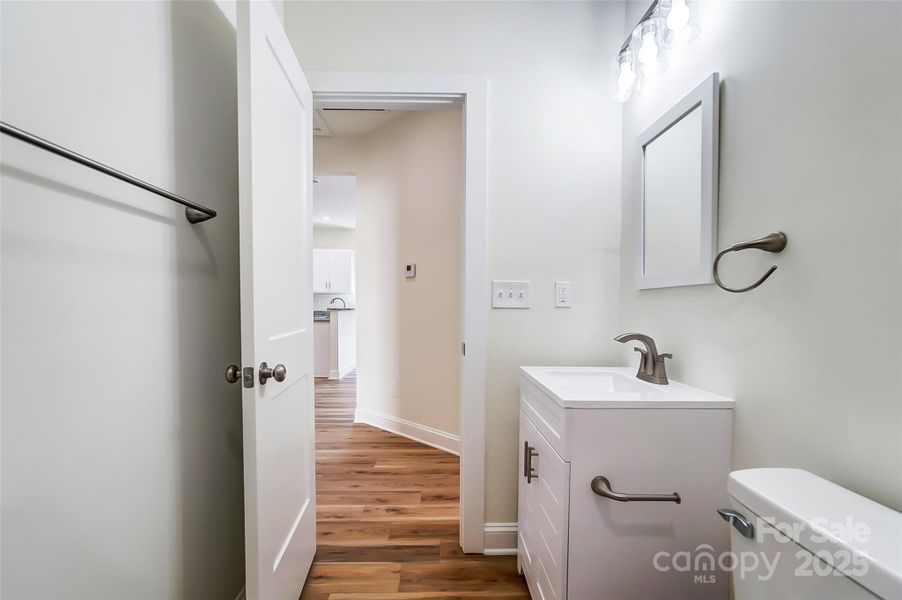 2nd Full Bathroom