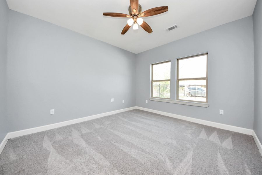 Spacious, unfurnished interior of a new home in , Houston (Image 18).