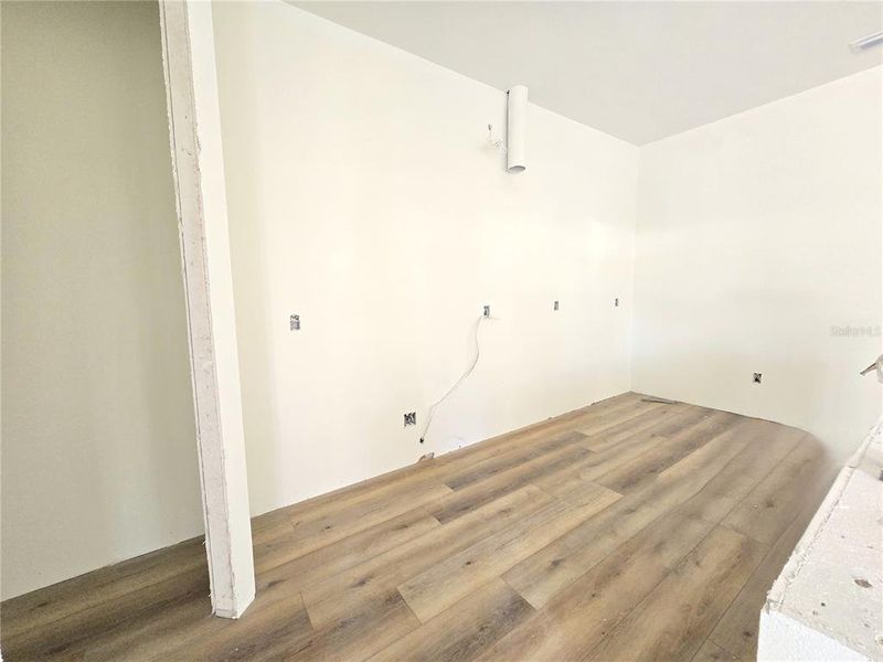 Spacious, unfurnished interior of a new home in , St. Petersburg (Image 15).