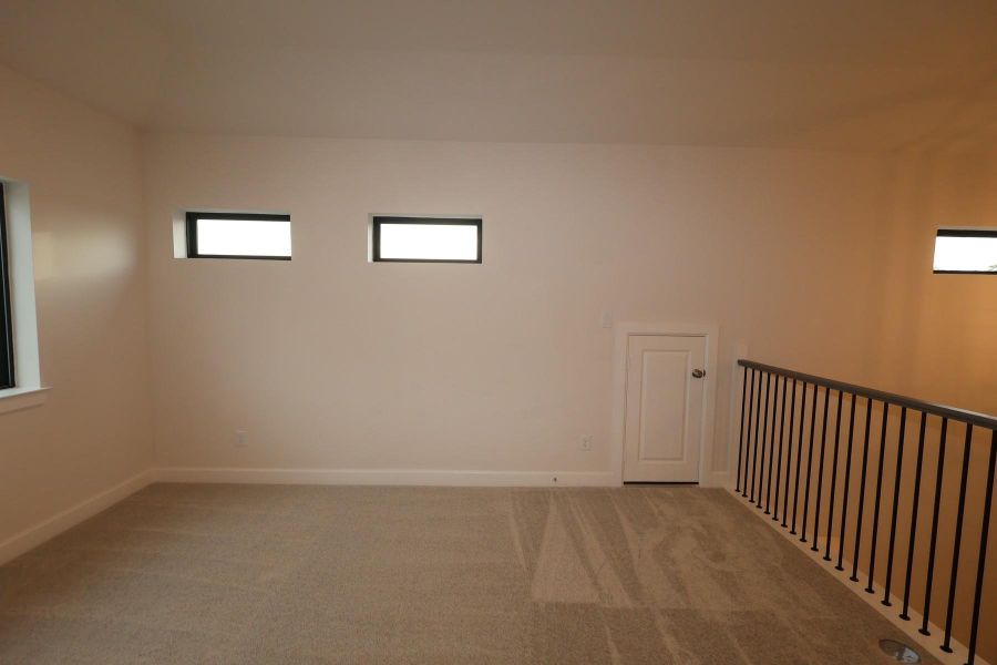 Spacious, unfurnished interior of a new home in Sienna - Landmark Row Collection, Missouri City (Image 9). Spacious, unfurnished interior of a new home in Sienna - Landmark Row Collection, Missouri City (Image 9).