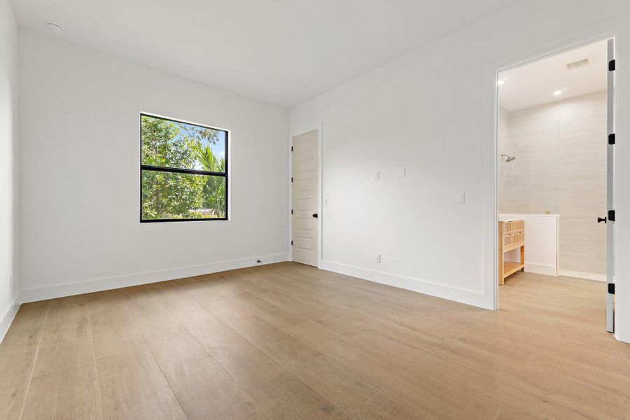 Spacious, unfurnished interior of a new home in , Palm Beach Gardens (Image 20). Spacious, unfurnished interior of a new home in , Palm Beach Gardens (Image 20).