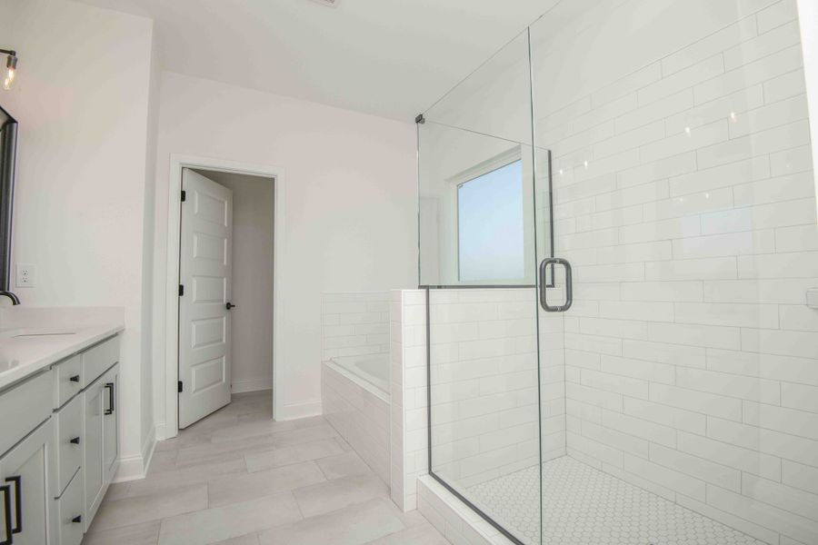 *Photo of example home. Selections and Finishes May Vary.*