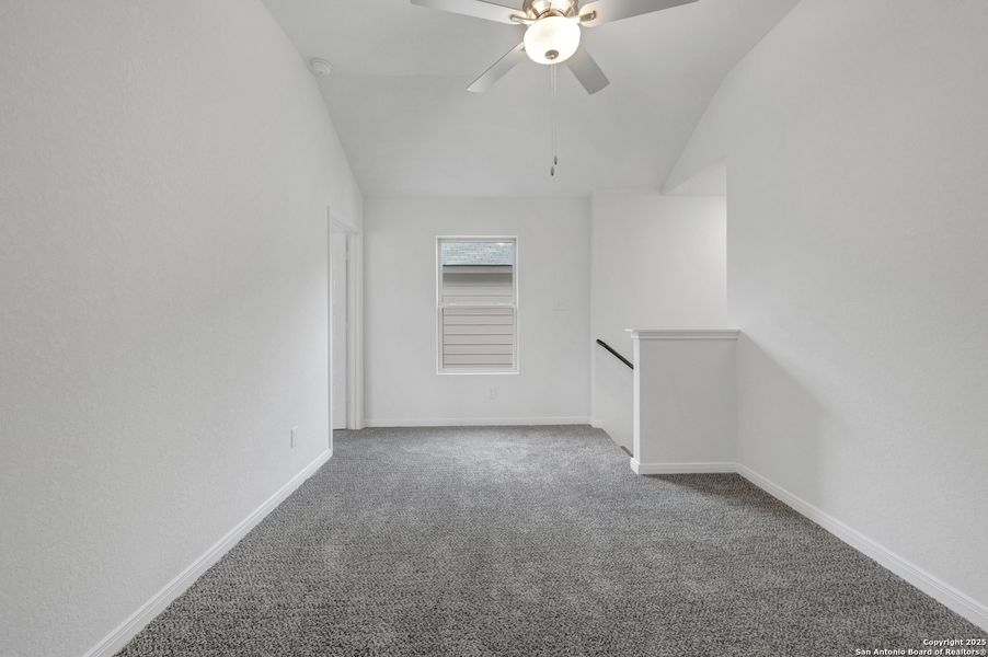 Spacious, unfurnished interior of a new home in Paloma Park, Converse (Image 47).