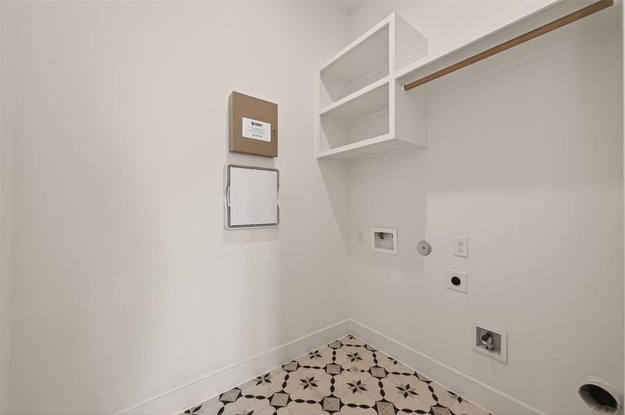 Spacious, unfurnished interior of a new home in , Houston (Image 22).