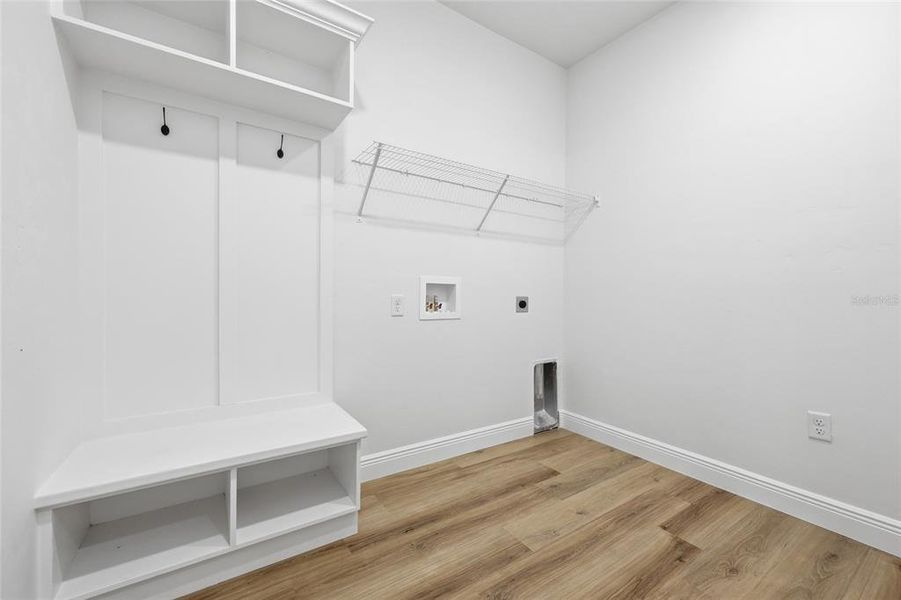 Spacious, unfurnished interior of a new home in Grand Oaks, Gainesville (Image 27).