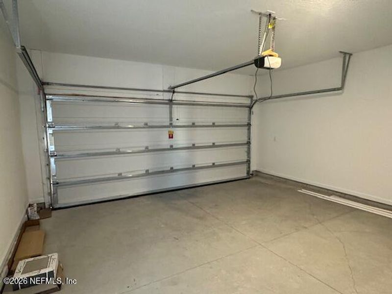 Spacious, unfurnished interior of a new home in , St. Augustine (Image 21).