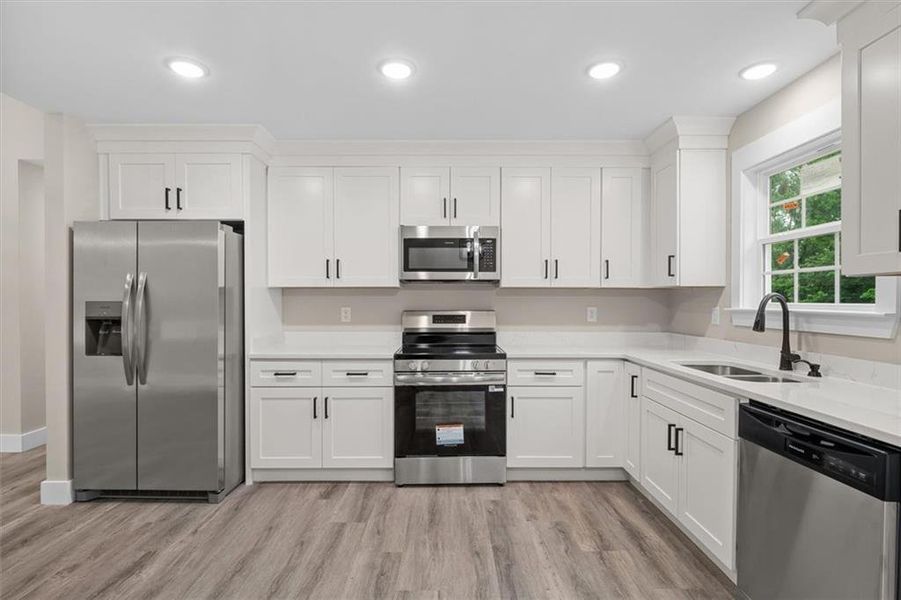 Furnished interior view inside a new home in , Calhoun (Image 5).