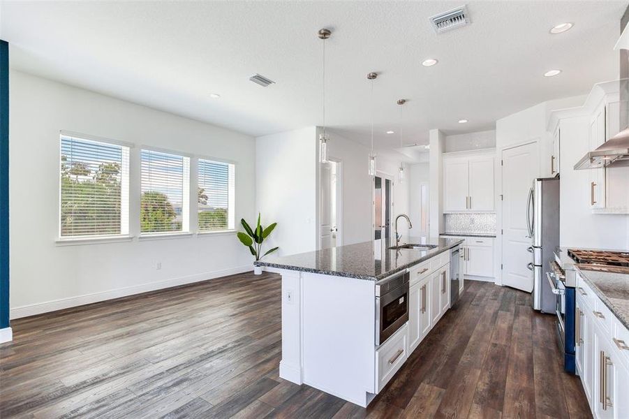 Image 50 of a home in .