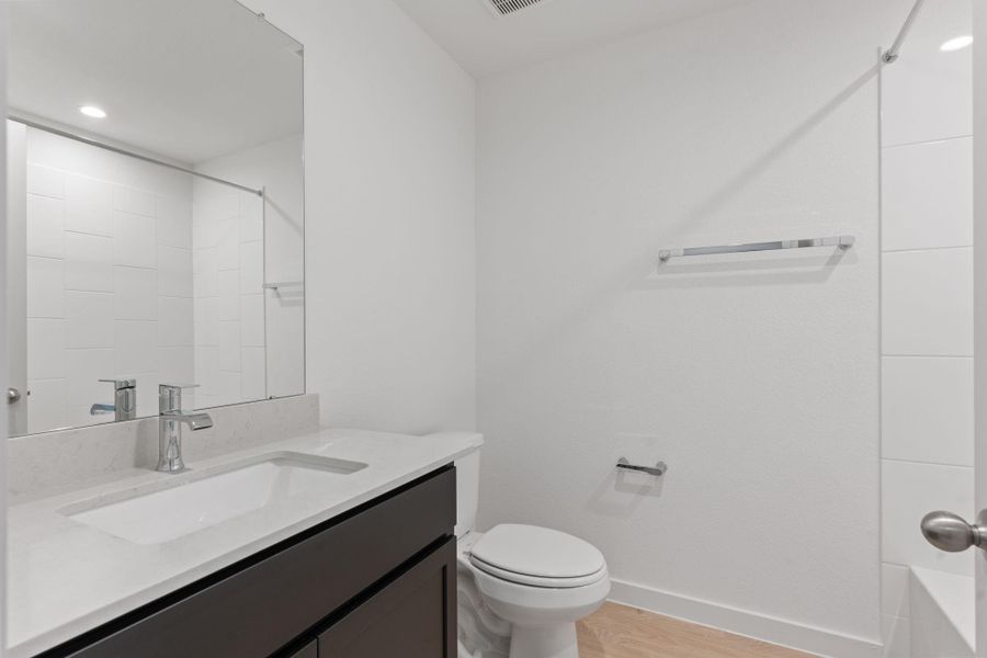 *Images and 3D tour are for illustration only and options may vary from home as built. *Images and 3D tour are for illustration only and options may vary from home as built.