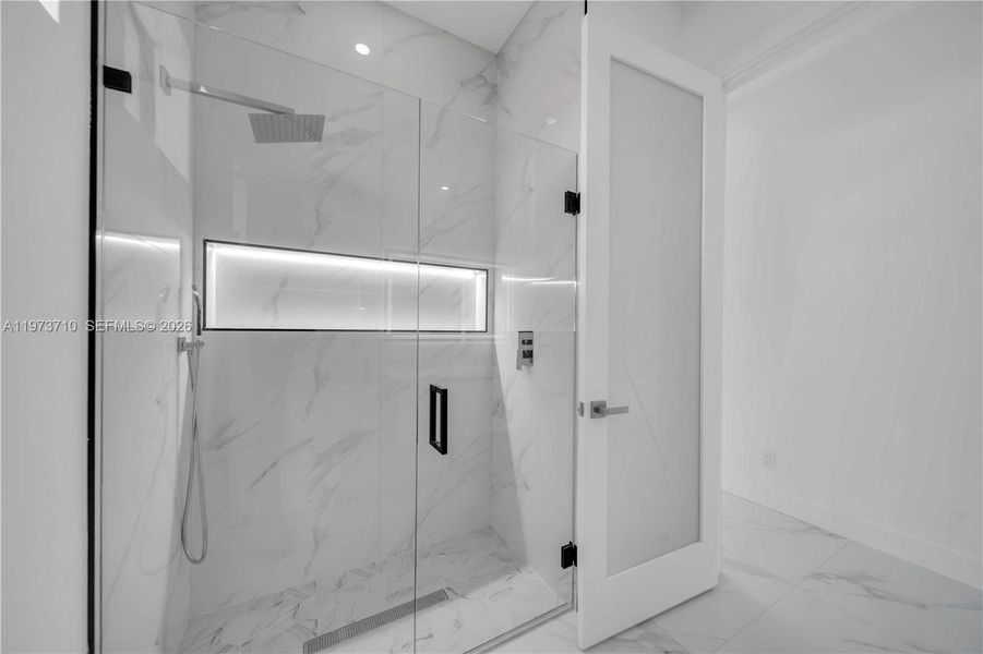 Image 36 of a home in .