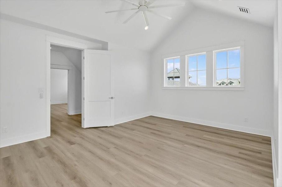 Spacious, unfurnished interior of a new home in , Port Aransas (Image 34).