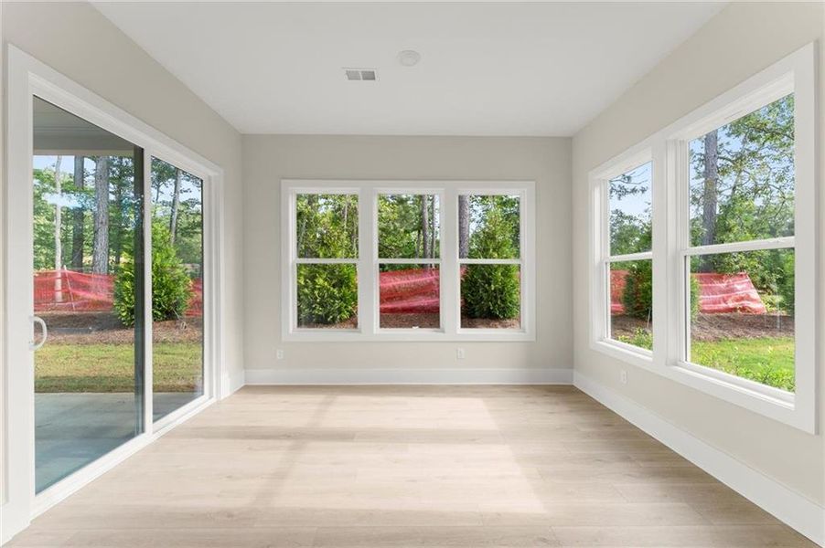 Spacious, unfurnished interior of a new home in Hillgrove Preserve, Powder Springs (Image 39). Spacious, unfurnished interior of a new home in Hillgrove Preserve, Powder Springs (Image 39).