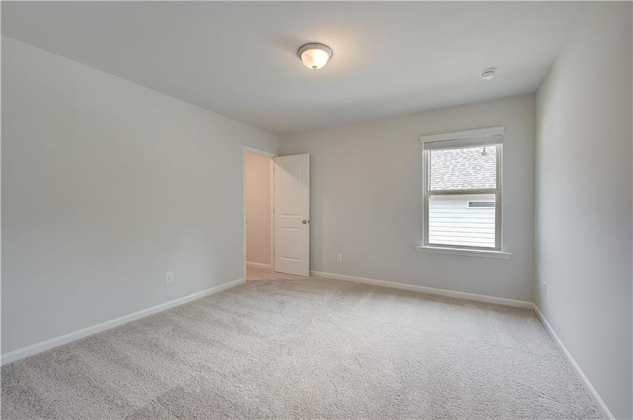 Spacious, unfurnished interior of a new home in Hamilton Lakes, Lawrenceville (Image 13).