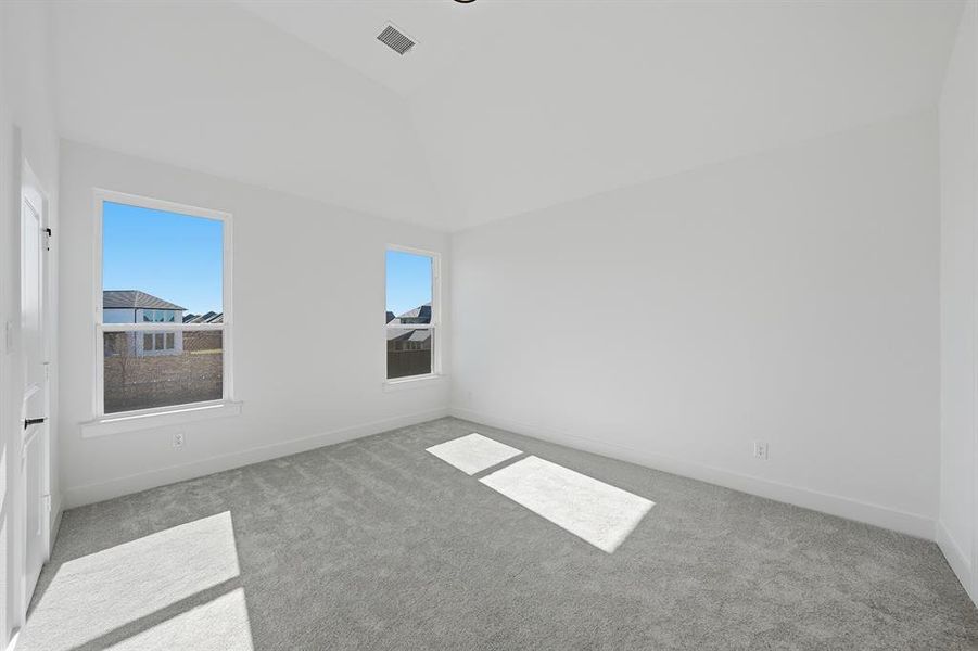 Spacious, unfurnished interior of a new home in Estates at Rockhill, Frisco (Image 30). Spacious, unfurnished interior of a new home in Estates at Rockhill, Frisco (Image 30).