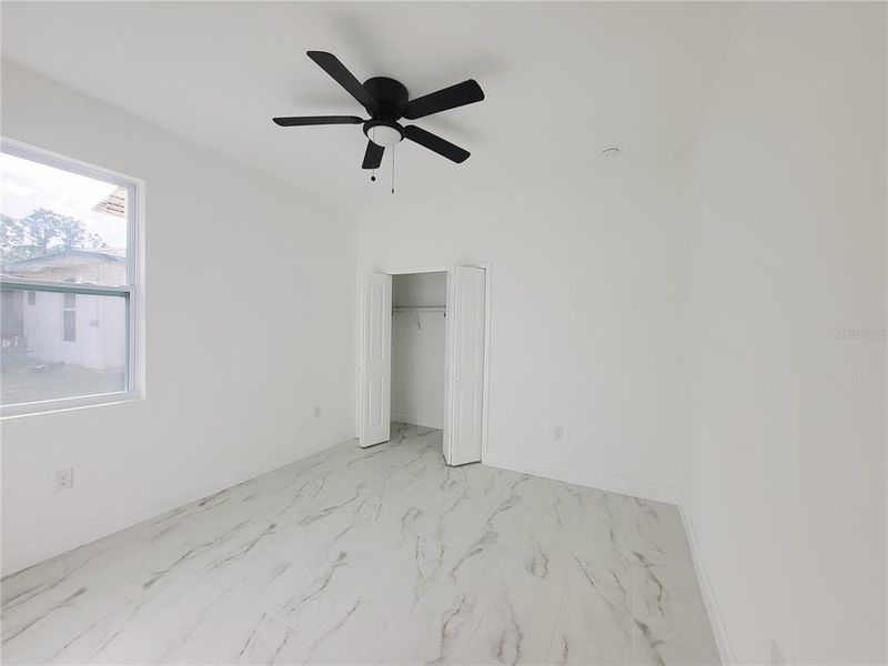 Spacious, unfurnished interior of a new home in , Palm Bay (Image 8).