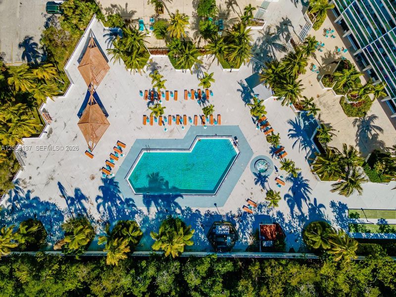 Community amenities in , Sunny Isles Beach (Image 26).