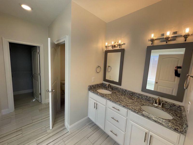 Furnished interior view inside a new home in Pointe Summit, Slater-Marietta (Image 9).